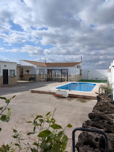 Foto 5473b09f-36bc-4677-920c-059f8983b245. Chalet en Mengíbar