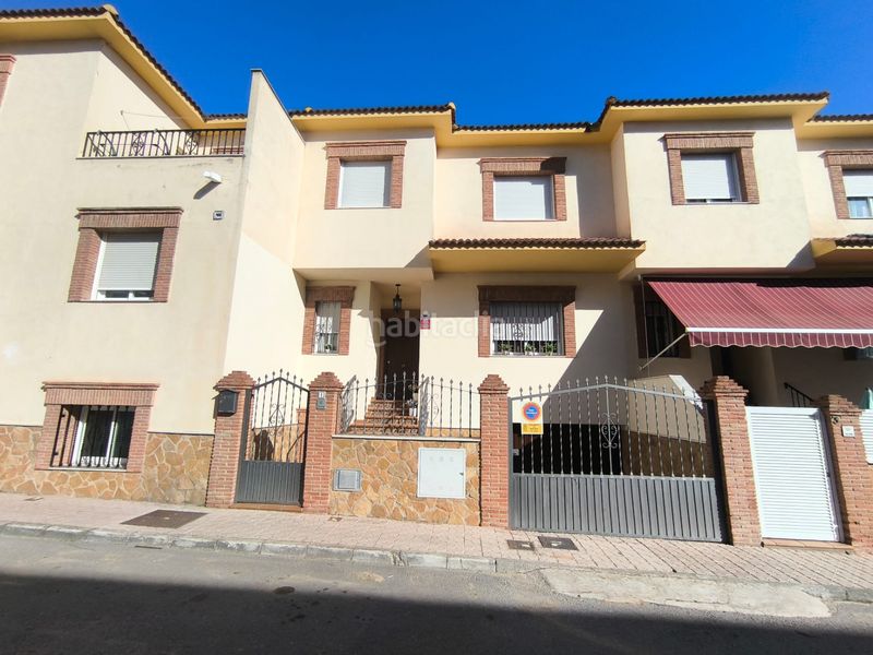 Foto aedc9b92-1106-4867-ac27-7567bb93431a. Casa a calle girasol 1 a Mengíbar