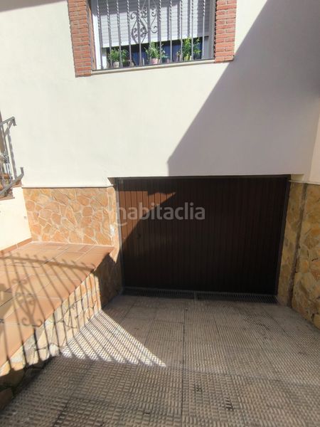 Foto f2ac0bfa-2497-4dd6-b516-d6e85609c150. Casa a calle girasol 1 a Mengíbar