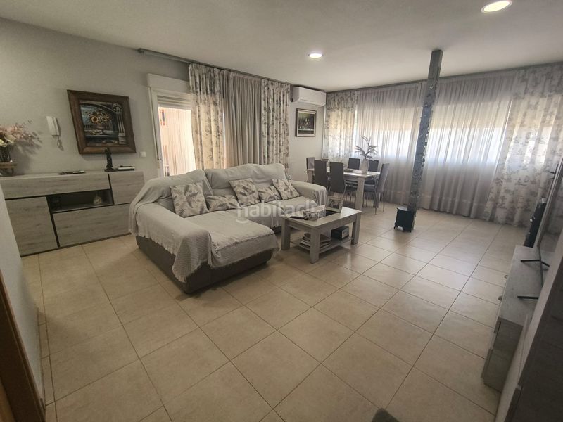 Foto e0bb30fc-940d-4529-be8a-c4729f522d0b. Chalet en Mengíbar