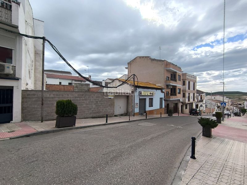 Foto f84b6dfd-c161-4432-9b1a-66a143d72b11. Terreny residencial a calle reina sofía 5 a Mengíbar