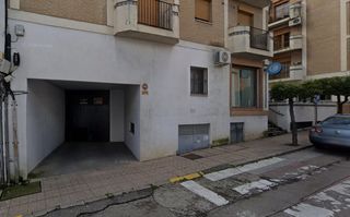 Aparcament cotxe a Calle real 51