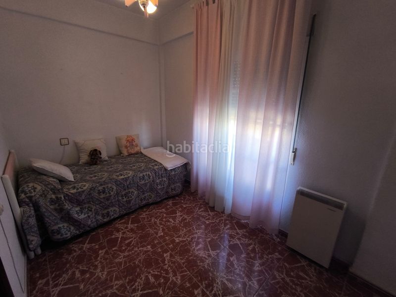 Foto 4cebd83f-6db7-425a-b186-fd9209a6e39c. Casa a calle granada 17 a Mengíbar