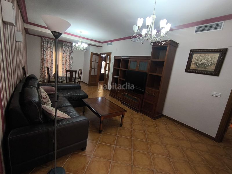 Foto f40eb917-d14d-4362-a98a-b865e7454da4. Casa adosada en Mengíbar