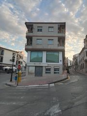 Pis a Avenida San Pedro Apóstol 35