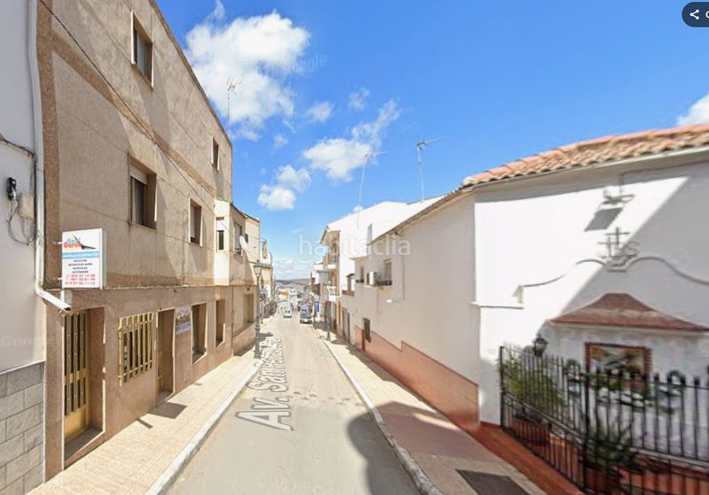 Foto cbddb42f-4950-4ee3-9466-17dea2bf0080. Pis a avenida san pedro apóstol 3 a Mengíbar