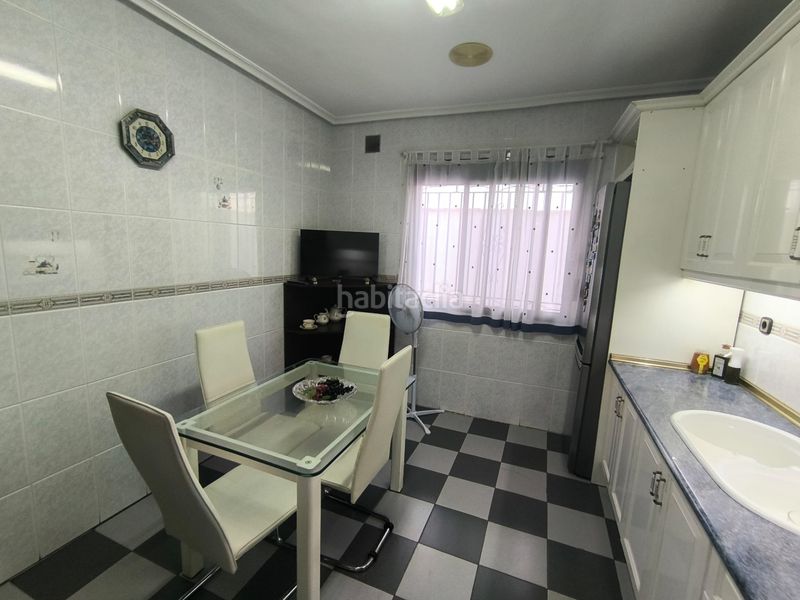Foto 18f3408e-0219-4ac2-8cad-d9a945cf4e75. Casa en Mengíbar
