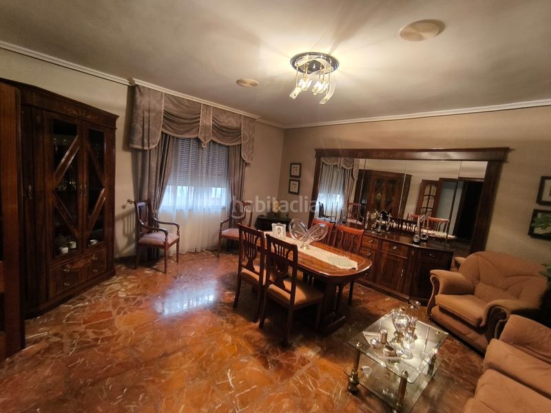 Foto 963f01a6-28b7-4b3e-9988-d04d5a236bd3. Casa en Mengíbar
