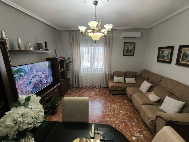 Foto bb213d58-d186-406b-88fc-d1efd869aae8. Casa en Mengíbar