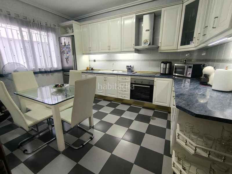 Foto e75f580b-f27f-40d4-916a-17b8d2664e17. Casa en Mengíbar