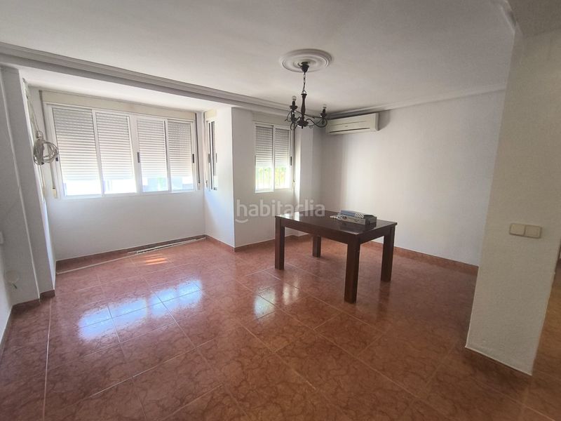 Foto ce97cfdb-c362-4b0b-94a7-9e34d38554bb. Piso en Mengíbar