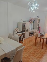 Etagenwohnung in Calle clara campoamor 107