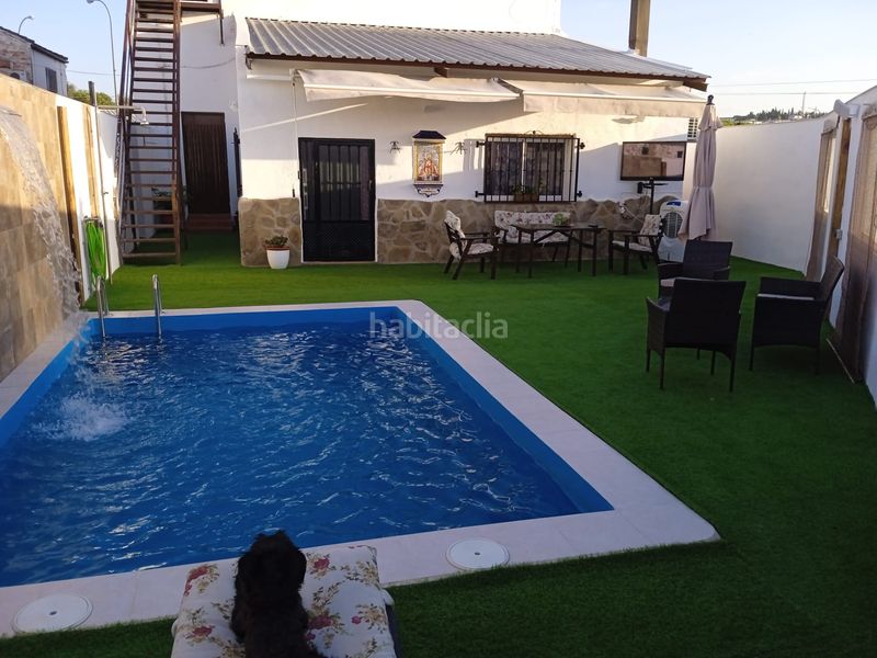Foto f0bea918-b45e-4d55-a1c1-3c0834c0c359. Chalet en Mengíbar