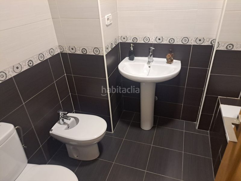 Foto 20198c8f-ed1d-43a8-bf8f-01d6a893ac6c. Piso en calle girasol 15 en Mengíbar