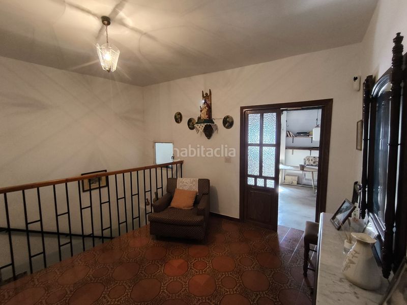 Foto ed8210a2-fb97-472d-8cd5-35bd63cd0c3d. Casa a Mengíbar