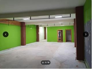 Local Comercial  Calle ruiz de alda. Se alquila local comercial de 2 plantas en zona céntrica de meng