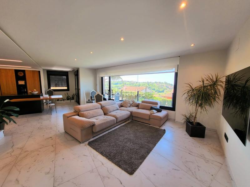 Foto 68cc16f4-71be-42e1-a4b7-75a713d523cd. Chalet  exclusivo con vistas al mar en Coruxo - Oia - Saiáns Vigo
