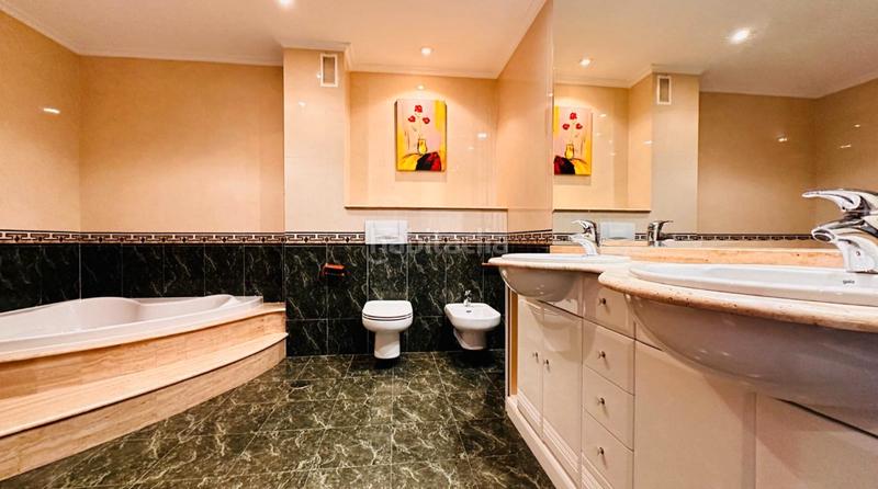 Foto 4ed0ff9e-ff0b-4d9d-9939-f88dae896e8e. Casa a schiera in Nigrán centro Nigrán