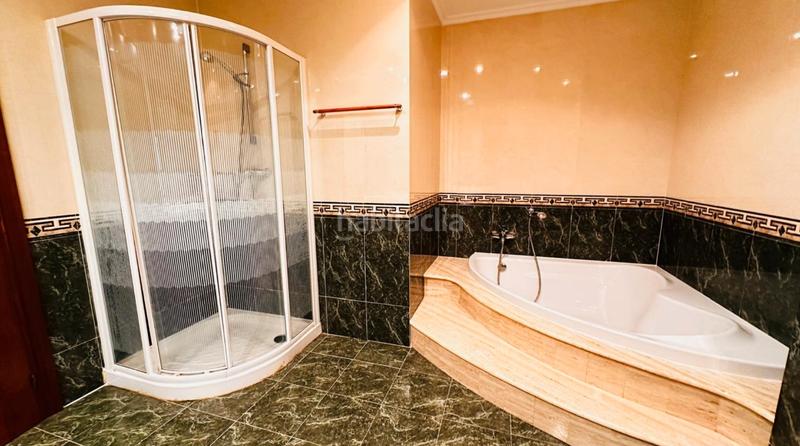 Foto ac300d0b-9fe6-40dd-aba4-3ae44f008beb. Casa a schiera in Nigrán centro Nigrán