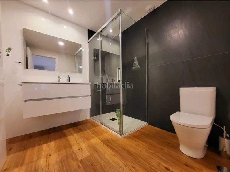 Foto f79d8b0b-2997-48a1-85fc-9e5eb42d9f43. Lloguer pis amb calefacció a Plaza España - Corte Inglés Vigo