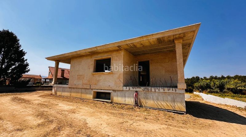 Foto 7e0bcdbe-e1c2-4a80-a54b-5443ac5937a0. Xalet a Nigrán centro Nigrán