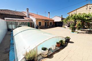 Casa aparellada en Patones