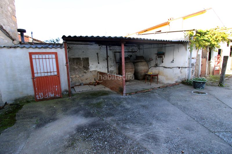 Foto e0d8da03-fe53-432e-8d3b-99875bb89c86. Casa adossada amb xemeneia calefacció aparcament a Torremocha de Jarama