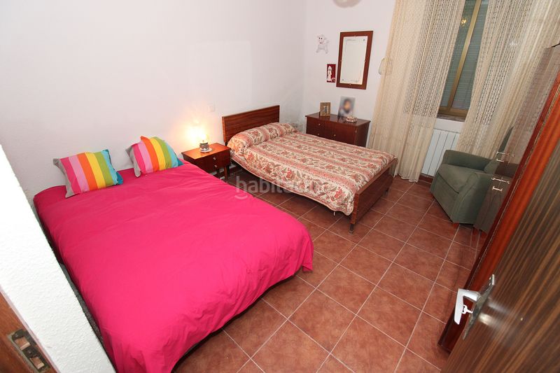 Foto ef9af864-9c0b-4070-bb9e-974b5f23ba95. Casa adossada amb xemeneia calefacció aparcament a Torremocha de Jarama