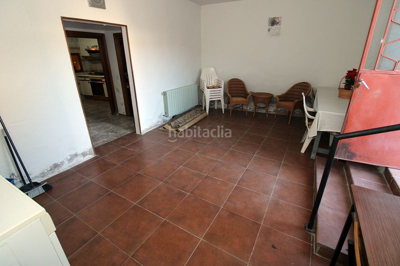 Foto f8b64ac6-7cae-496d-a20d-b09d0ad483a9. Casa adossada amb xemeneia calefacció aparcament a Torremocha de Jarama