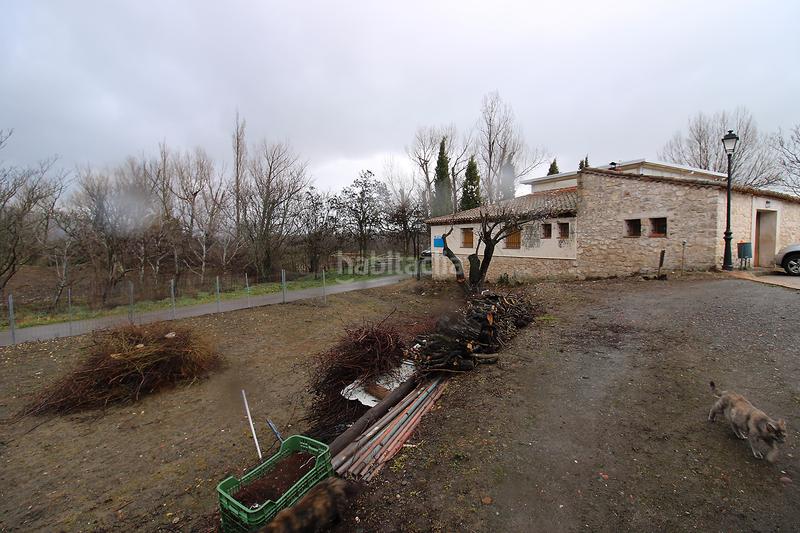 Foto 554b8fb1-11d1-4985-beb0-b14481928801. Casa adosada en Torremocha de Jarama