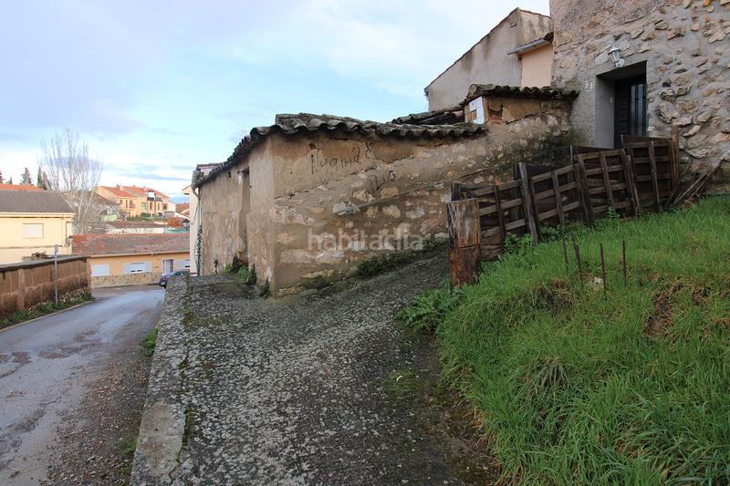 Foto 8c3969d0-2b25-491c-aa10-9e9c1ef0928f. Casa adosada  de 2 plantas con terrenos en Torrelaguna