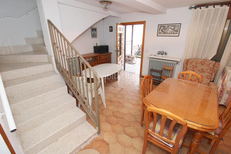 Foto a43d1168-a222-46f9-ae17-3e6322d1f301. Casa adosada  de 2 plantas con terrenos en Torrelaguna