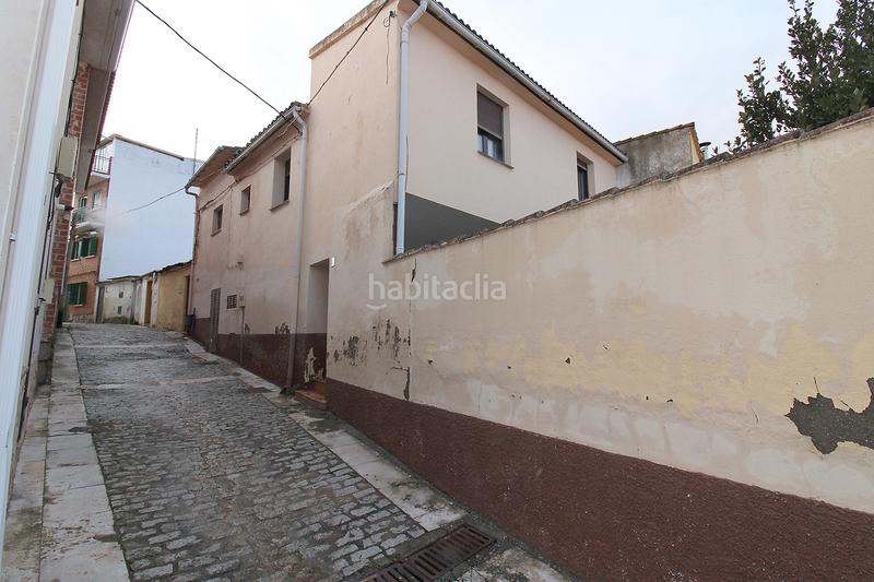 Foto a93fc9e4-55ce-4fb9-af4d-968b7acc85f5. Casa adosada  de 2 plantas con terrenos en Torrelaguna