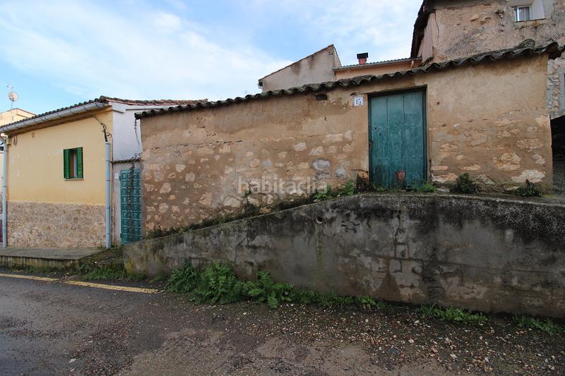 Foto d51565f1-4413-4e35-893a-9573fa0dbe3a. Casa adosada  de 2 plantas con terrenos en Torrelaguna