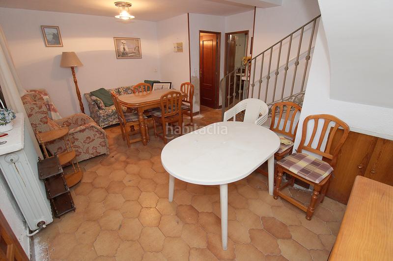 Foto ebafb5b6-9210-479f-90c2-bffb1dda88bd. Casa adosada  de 2 plantas con terrenos en Torrelaguna