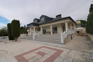 Location Chalet  Calle ciprés caraquiz