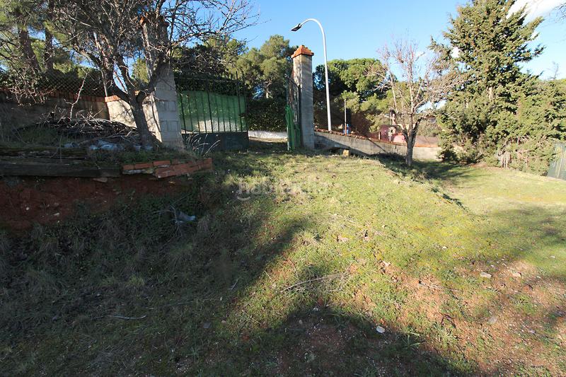 Foto d525d86a-9a67-4375-ad25-1e40bf033015. Terreno residenziale in Uceda