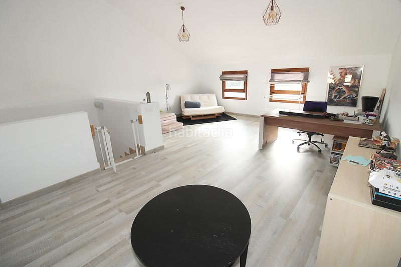 Foto b2fe8474-d2ed-42d3-bcb7-3393c8c405c6. Location chalet avec chauffage parking dans Torrelaguna