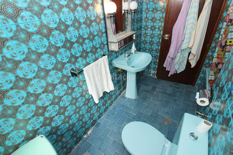 Foto d3d1836a-2e82-4ac8-9a99-466c63667914. Chalet with fireplace heating parking in Uceda