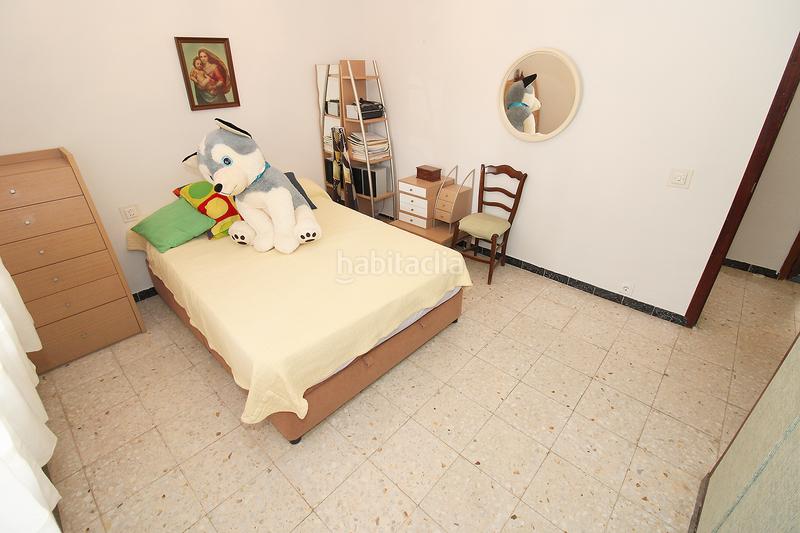 Foto f714b0e9-0ee1-49c1-939f-4edaed860219. Chalet with fireplace heating parking in Uceda