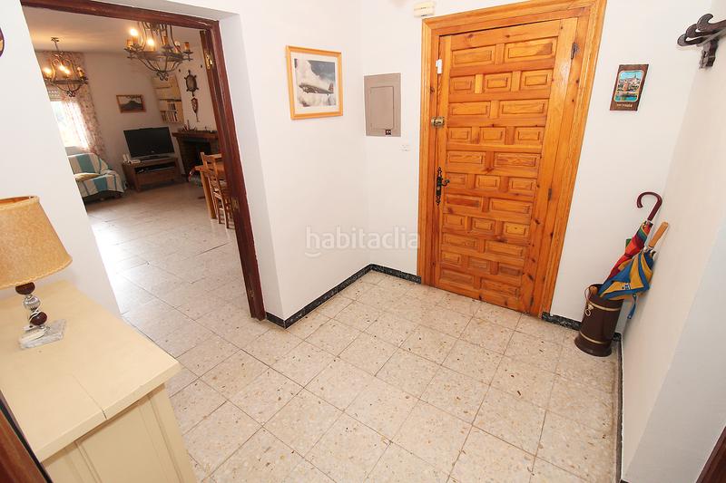 Foto fe684da9-e850-4732-9a11-4fb90a77bd7e. Chalet with fireplace heating parking in Uceda
