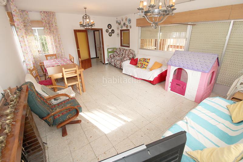 Foto 9550b0d5-e2f9-4168-8a05-3664c0b659b4. Chalet con camino riscaldamento parcheggio in Uceda