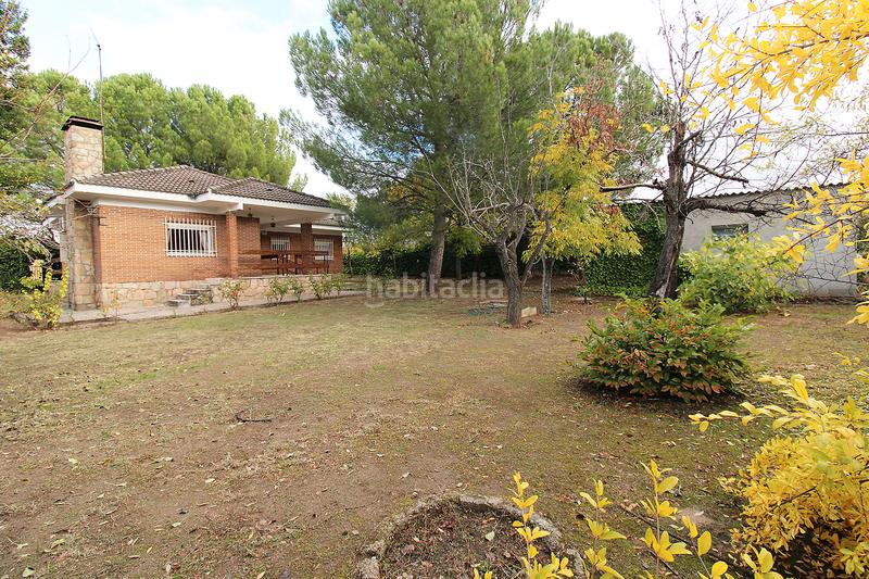 Foto be0cf3fb-7efe-4ff8-91dc-9041f820f5ec. Chalet con camino riscaldamento parcheggio in Uceda