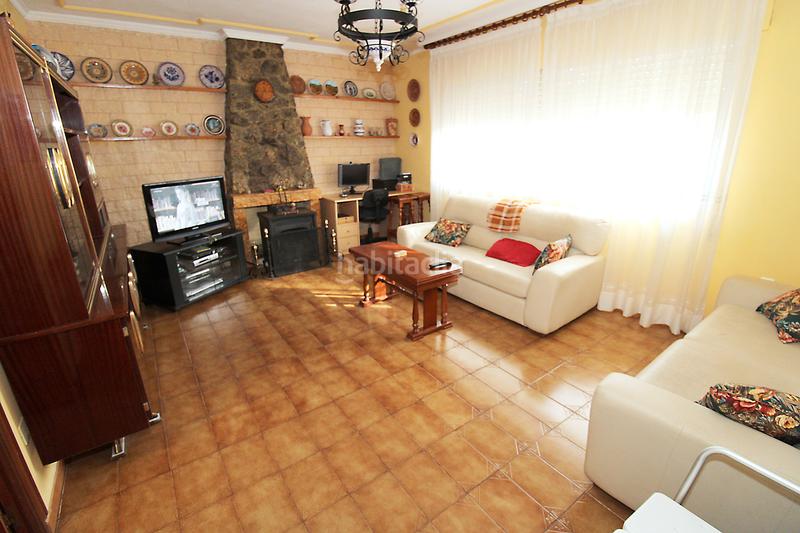 Foto 4b4502cc-fab5-441d-b836-378586e892b2. Chalet avec chauffage parking dans Uceda