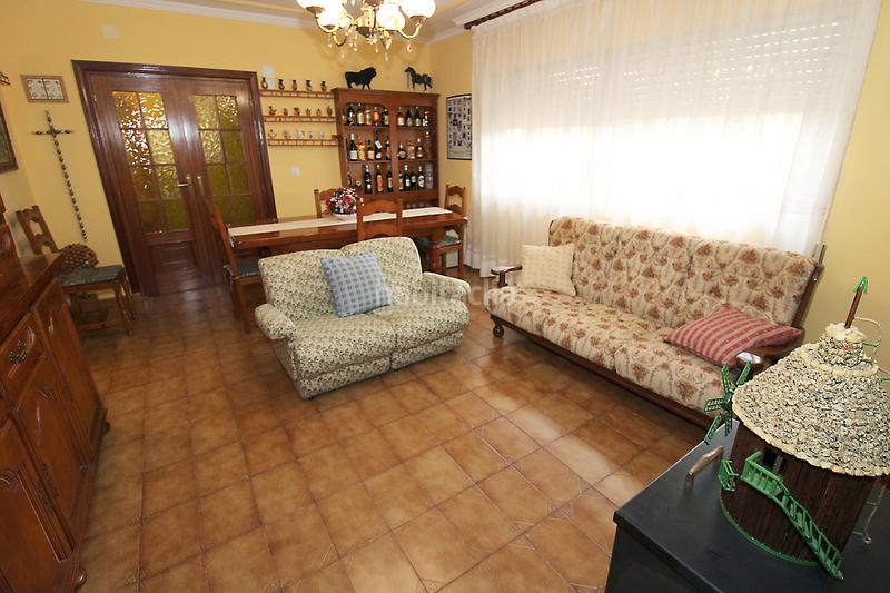 Foto e71b5145-904b-4ece-866c-a30719954ea6. Chalet avec chauffage parking dans Uceda