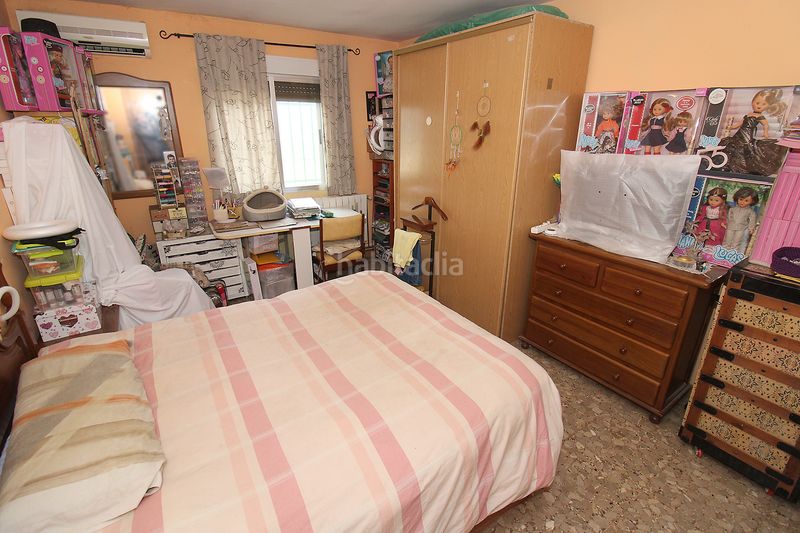 Foto a7ed45df-e65a-4871-87c2-9fa6edf82903. Chalet with fireplace heating parking in Torremocha de Jarama