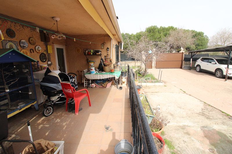 Foto afda1f9d-91bb-45eb-938d-b162132f97b8. Chalet with fireplace heating parking in Torremocha de Jarama