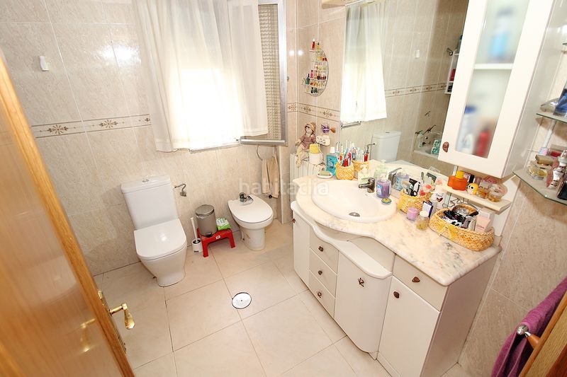 Foto be1d11f9-cf47-43f0-81cd-91b2919a5ba2. Chalet with fireplace heating parking in Torremocha de Jarama