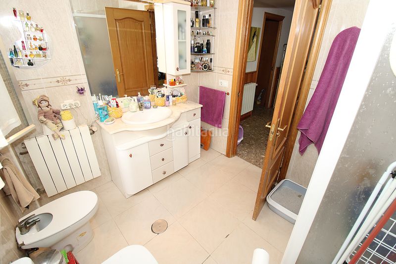 Foto e49986e5-e709-491b-b314-73eb3de7c9e2. Chalet with fireplace heating parking in Torremocha de Jarama