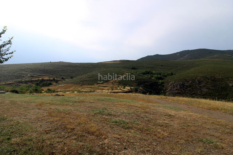 Foto 4ff32a06-5056-4cb8-852a-1f9a4434ce80. Casa adossada a Atazar (El)